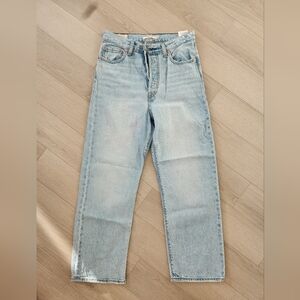 NWOT Levi's Ribcage Ankle Straight sz 28